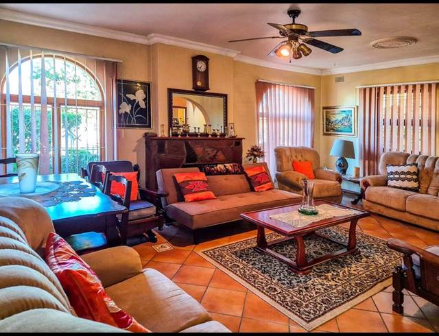 6 BEDROOM HOUSE FOR SALE IN GLENHAVEN